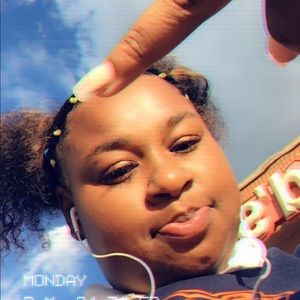 Meet your Posher, Ronasia